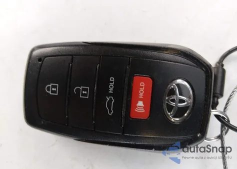 2025 Toyota Camry Le z USA, uszkodzony, nr VIN 4T1DAACK4SU075101